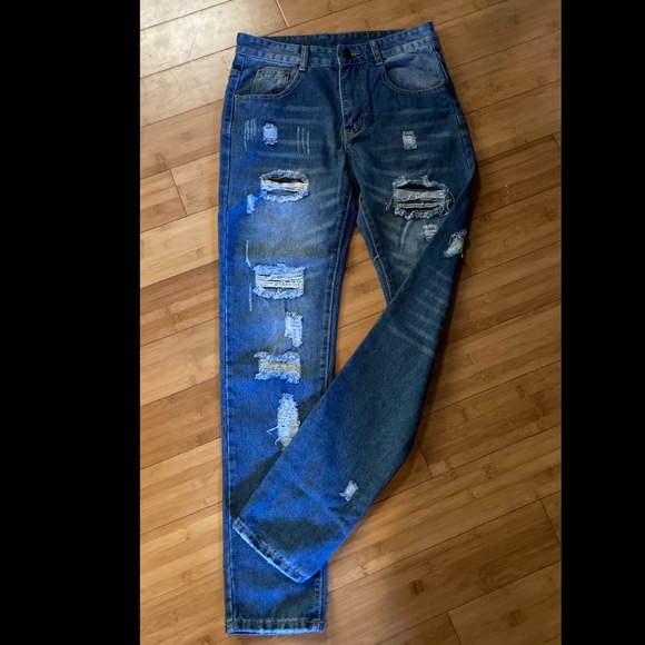 Jeans - Picture 1 of 2